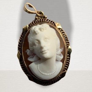 Antique Shell Cameo Pendant 14k High Dome 1/2in Female Bust